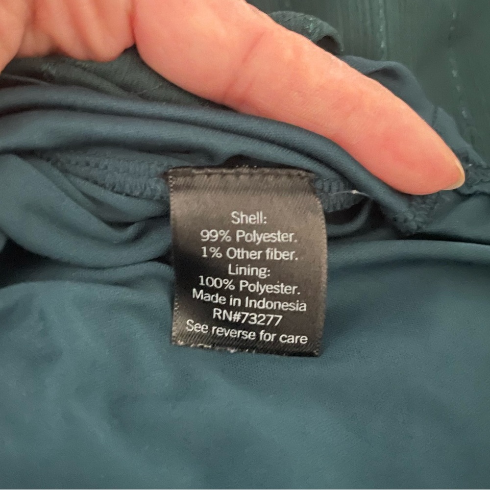 Elegant Sheer Dark Green Vera Wang Blouse - Picture 3 of 4